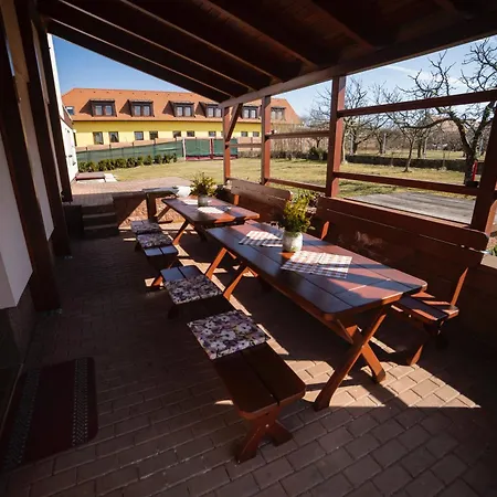 Ubytovani U Vavru Guest house Jizna